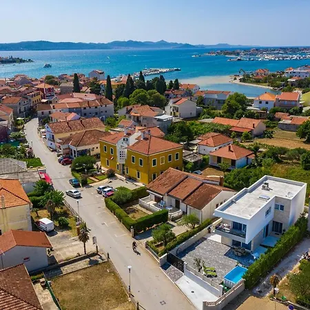 Villa Luxury Villa With A Swimming Pool Sukosan, Zadar - 19053 Sukošan